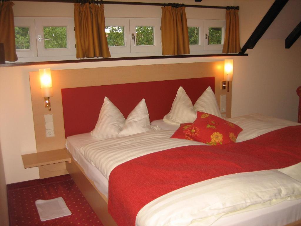 Hotel Hirschen Glottertal Rum bild