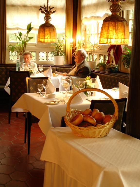 Hotel Hirschen Glottertal Exteriör bild